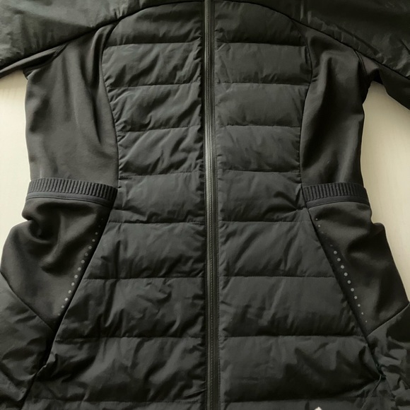 Lululemon Down For It All Jacket (Size 6) NWT - Picture 7 of 16